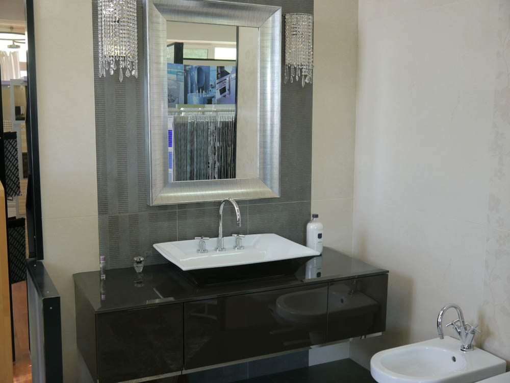 http://www.deliataranto.it/foto_outlet/COMPOSIZIONE%20LUXURY%20EURO%204.800.jpg